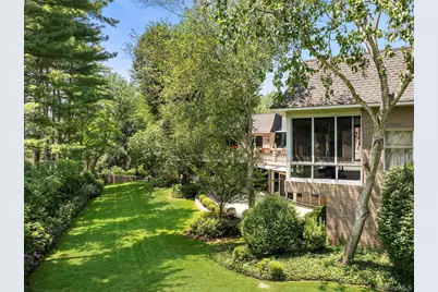 13 Chanticlare Drive, Manhasset, NY 11030 - Photo 38