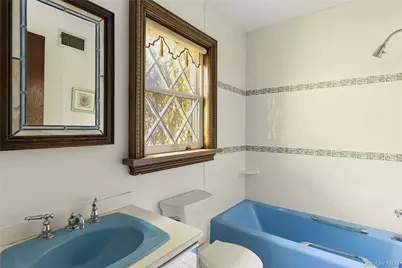 13 Chanticlare Drive, Manhasset, NY 11030 - Photo 18