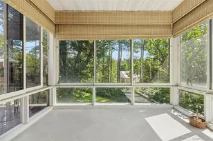 13 Chanticlare Dr, Manhasset, NY 11030 - Photo 30