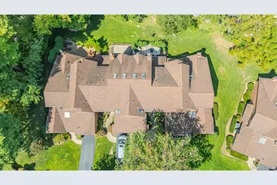 7 Sutton Place, Islip, NY 11751 - Photo 34