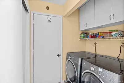 7 Sutton Place, Islip, NY 11751 - Photo 28