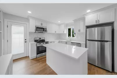 66 Laurin Road, Calverton, NY 11933 - Photo 8