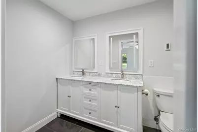 30 Quail Court, Manorville, NY 11949 - Photo 12