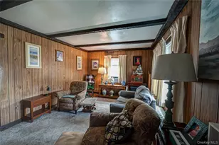 7 Bailey Ave, Babylon, NY 11702 - Photo 4