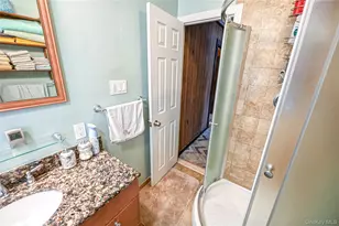 7 Bailey Ave, Babylon, NY 11702 - Photo 12