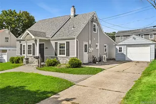 26 Shelter Ln, Levittown, NY 11756 - Photo 14