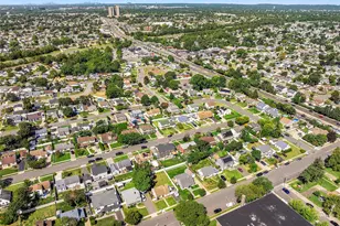 26 Shelter Ln, Levittown, NY 11756 - Photo 20