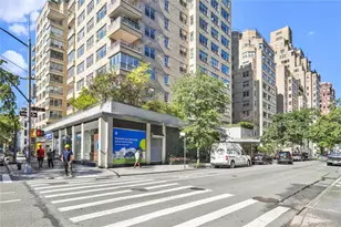 20 E 9th St, New York, NY 10003 - Photo 36