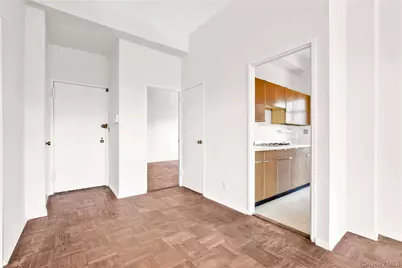 20 E 9th Street #14O, New York, NY 10003 - Photo 6