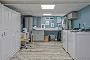 17 Hill Rd, Farmingdale, NY 11735 - Photo 34