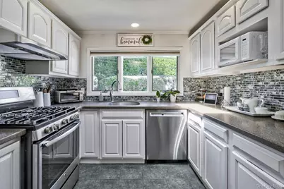 17 Hill Road, Farmingdale, NY 11735 - Photo 18