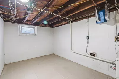 18 Halsey Street, Freeport, NY 11520 - Photo 14