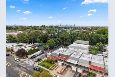 6973 Juniper Boulevard S, Middle Village, NY 11379 - Photo 30