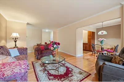 210 Westend Avenue #8B, Freeport, NY 11520 - Photo 6