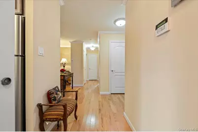 210 Westend Avenue #8B, Freeport, NY 11520 - Photo 2