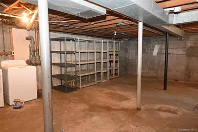 2816 Acorn Avenue, Medford, NY 11763 - Photo 18