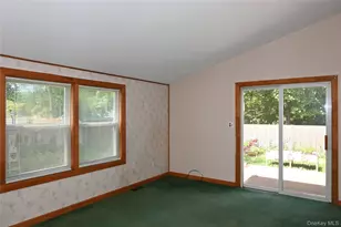 2816 Acorn Ave, Medford, NY 11763 - Photo 10