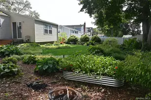 2816 Acorn Ave, Medford, NY 11763 - Photo 22