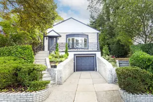 85-49 Avon St, Jamaica, NY 11432 - Photo 2