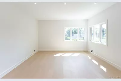 85-49 Avon Street, Jamaica, NY 11432 - Photo 16