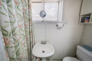 173 E Seaman Ave, Freeport, NY 11520 - Photo 18