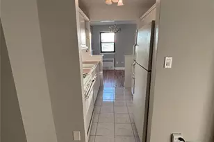 4200 Herkimer Pl, Bronx, NY 10470 - Photo 8