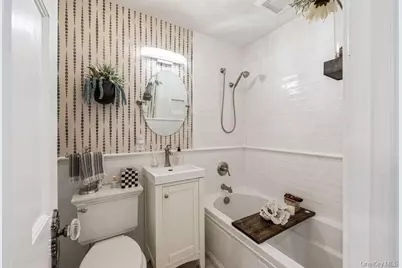 15 Briarwood Drive, Huntington, NY 11743 - Photo 6