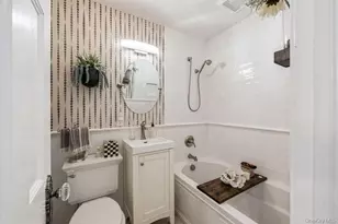 15 Briarwood Dr, Huntington, NY 11743 - Photo 6