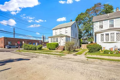 42 Satterie Avenue, Valley Stream, NY 11580 - Photo 18