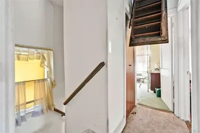 42 Satterie Avenue, Valley Stream, NY 11580 - Photo 12