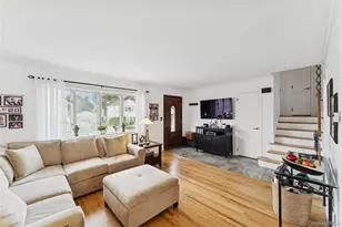 43 Layton St, Freeport, NY 11520 - Photo 8