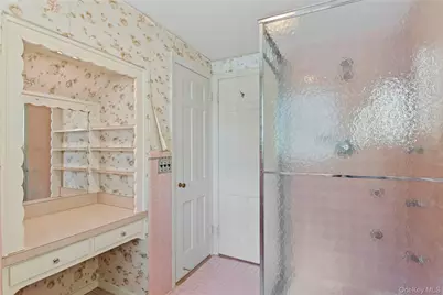 108 Shore Road, Patchogue, NY 11772 - Photo 32