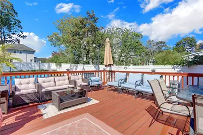 66 Center Avenue, Bay Shore, NY 11706 - Photo 20