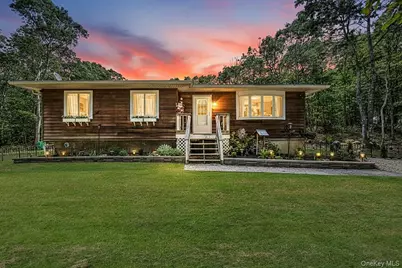 3 Emily Court, Hampton Bays, NY 11946 - Photo 1