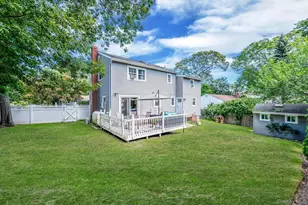 42 Apricot Pl, Ronkonkoma, NY 11779 - Photo 38