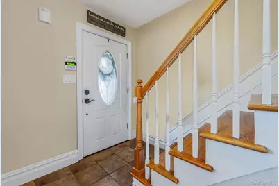 42 Apricot Place, Ronkonkoma, NY 11779 - Photo 6