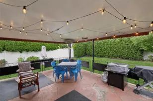 329 N Wyoming Ave, Massapequa, NY 11758 - Photo 16