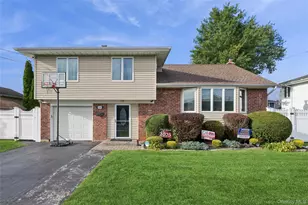 329 N Wyoming Ave, Massapequa, NY 11758 - Photo 2