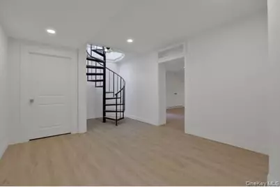 14 Far Horizons Drive, Newburgh, NY 12550 - Photo 36