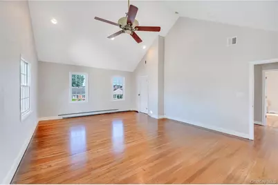 131 Carol Road, East Meadow, NY 11554 - Photo 18