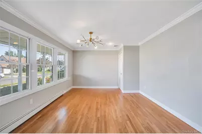 131 Carol Road, East Meadow, NY 11554 - Photo 10