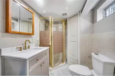 131 Carol Road, East Meadow, NY 11554 - Photo 28