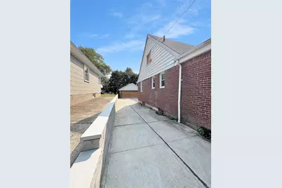 11839 205th Street, Saint Albans, NY 11412 - Photo 2