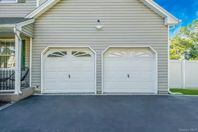 3 Embassy Road, Selden, NY 11784 - Photo 38