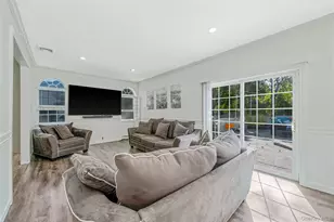 3 Embassy Rd, Selden, NY 11784 - Photo 12