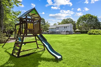 148 Montauk Highway, Westhampton, NY 11977 - Photo 28