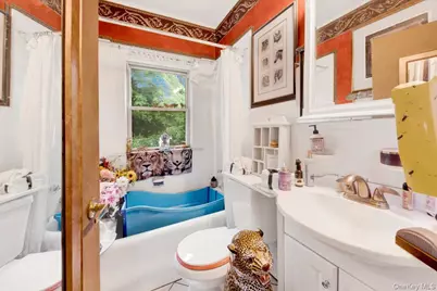 2 Valois Place, Mount Vernon, NY 10552 - Photo 10