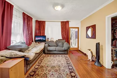 2 Valois Place, Mount Vernon, NY 10552 - Photo 14