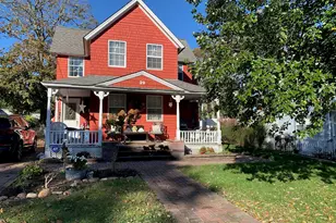 29 Northridge St, Patchogue, NY 11772 - Photo 2