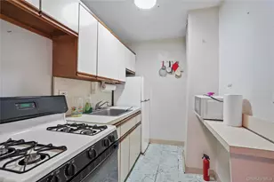 84-20 153rd Ave, Howard Beach, NY 11414 - Photo 12